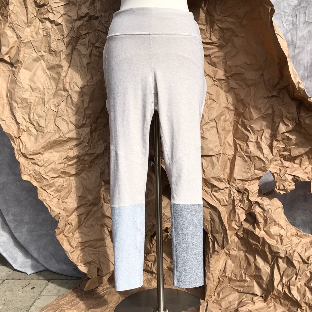 Outdoor Voices 7/8 Dipped Leggings
